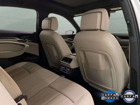 Used 2024 Audi Q8 e-tron Premium image 68