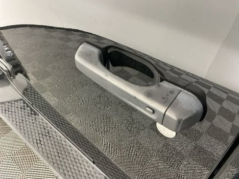 Used 2019 Jeep Wrangler Unlimited Rubicon w/ Uconnect 4C Nav & Sound Group AWD/4WD image 11