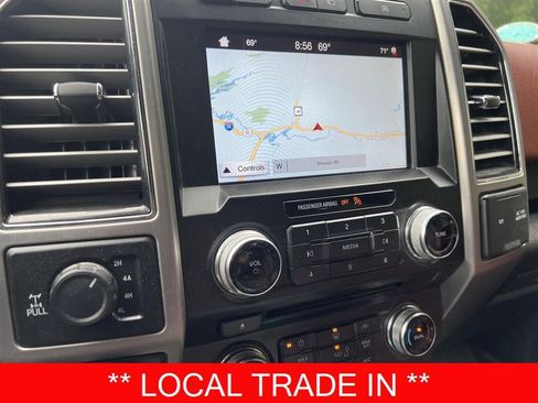 Used 2018 Ford F150 Platinum w/ Equipment Group 701A Luxury AWD/4WD image 3
