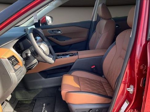 New 2026 Nissan Rogue Platinum w/ Platinum Premium Package image 7