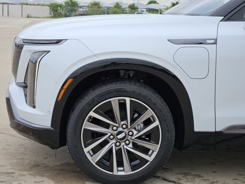 New 2026 Cadillac Vistiq Sport AWD/4WD image 6