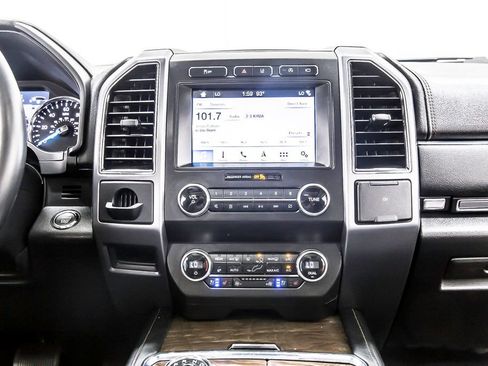 Used 2019 Ford Expedition Platinum RWD image 20