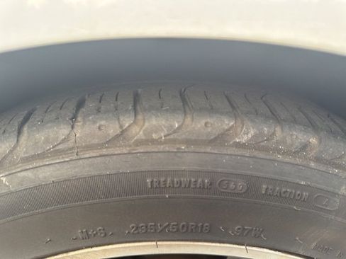 Used 2017 Ford Mustang Premium image 6