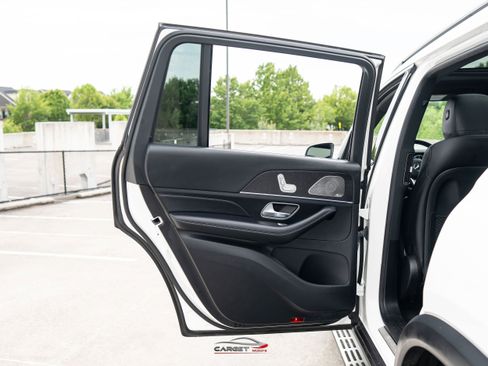 Used 2021 Mercedes-Benz GLS 450 4MATIC image 45