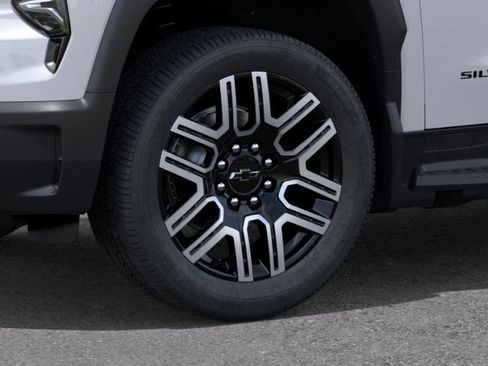 New 2026 Chevrolet Silverado EV LT image 33