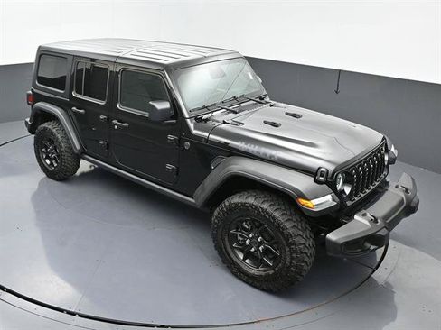Used 2025 Jeep Wrangler Unlimited Sport AWD/4WD image 37