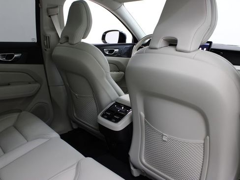 New 2026 Volvo XC60 B5 Ultra w/ Climate Package AWD/4WD image 22