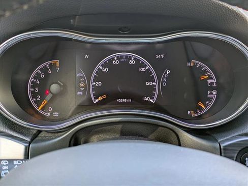 Used 2020 Jeep Grand Cherokee Laredo w/ 18" Wheel & 8.4" Radio Group image 11