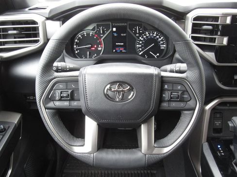 Certified 2026 Toyota Tundra SR5 w/ TRD Off-Road Package AWD/4WD image 24