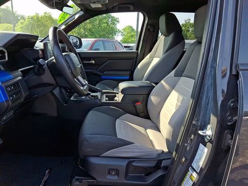 Used 2024 Toyota Tacoma TRD Sport AWD/4WD image 14
