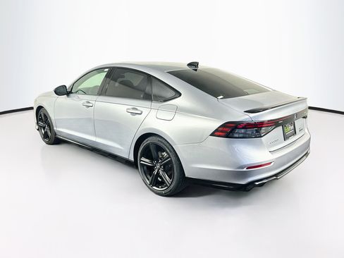Used 2025 Honda Accord Sport image 5