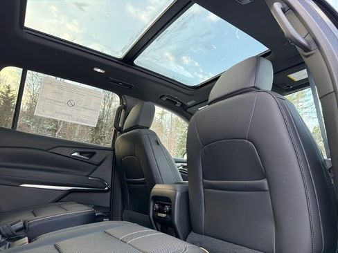 New 2026 Chevrolet Traverse High Country image 37