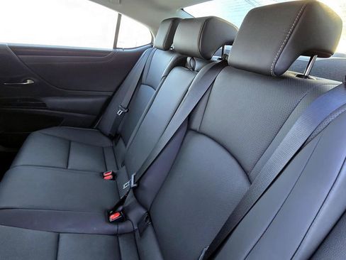 Used 2023 Lexus ES 350 w/ Premium Package image 27