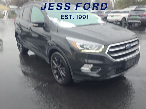 Certified 2019 Ford Escape Titanium image 7