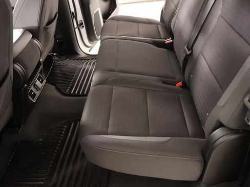 Used 2022 Chevrolet Silverado 1500 LT image 12