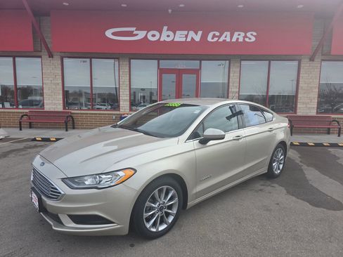 Used 2017 Ford Fusion S image 1