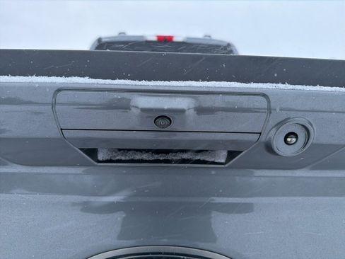 Used 2023 Ford F250 XLT w/ Black Appearance Package image 5