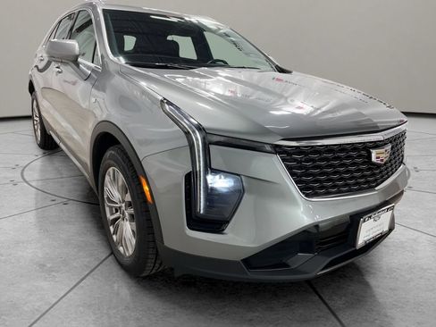 Certified 2024 Cadillac XT4 Premium Luxury image 7