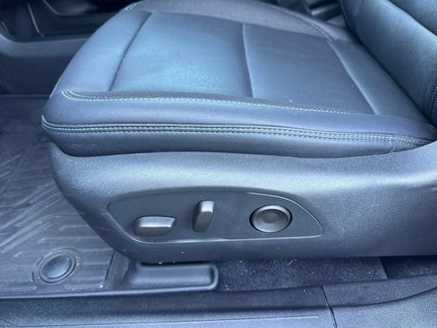 Used 2026 Chevrolet Equinox EV LT w/ Convenience Package II FWD image 14