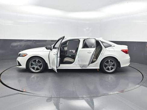 Used 2023 Honda Civic Touring image 36