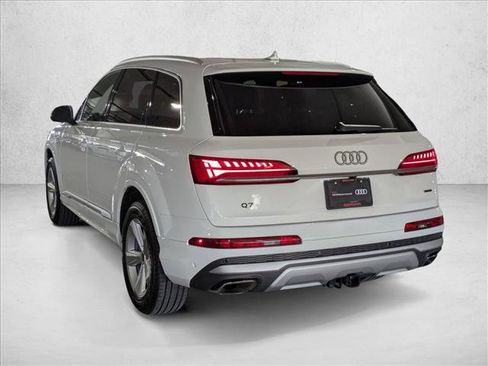 Certified 2025 Audi Q7 3.0T Premium w/ Convenience Package image 8