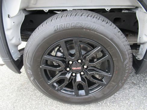 Used 2025 GMC Sierra 1500 Elevation RWD image 28