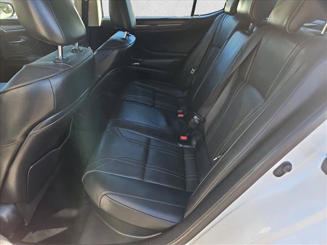 Used 2024 Lexus ES 300h w/ Accessory Package (Z2) FWD image 19