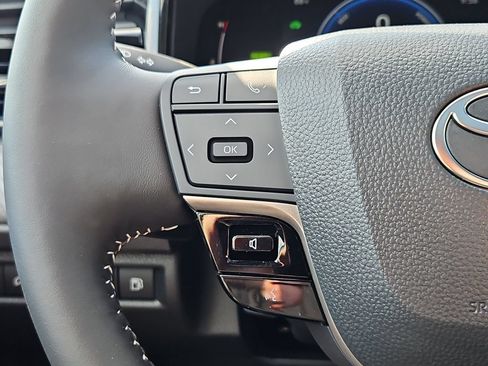 New 2026 Toyota Camry Hybrid AWD/4WD image 15