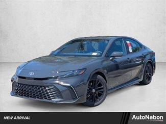 Used 2025 Toyota Camry SE video 1