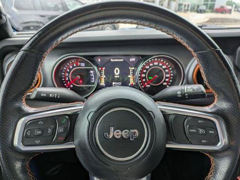 Certified 2020 Jeep Gladiator Mojave AWD/4WD image 28