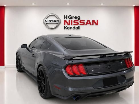 Used 2019 Ford Mustang Coupe RWD image 2