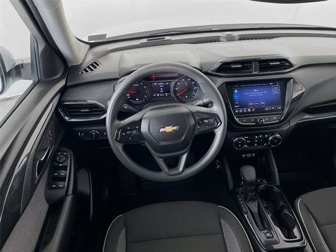 Used 2023 Chevrolet TrailBlazer LT w/ Convenience Package AWD/4WD image 24