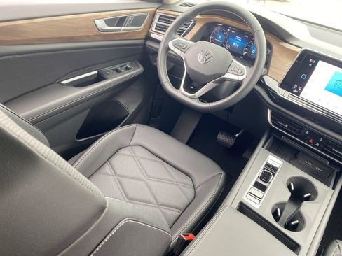 New 2026 Volkswagen Atlas SE AWD/4WD image 10