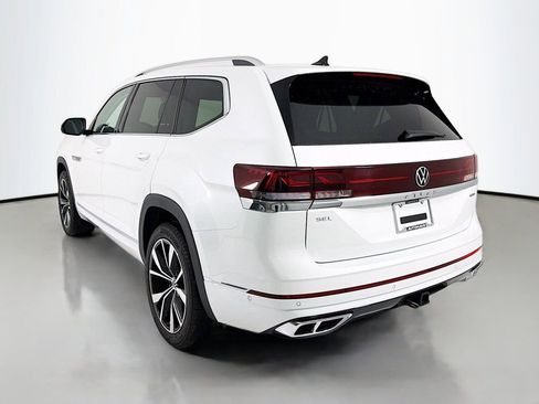 Used 2025 Volkswagen Atlas SEL Premium R-Line image 5