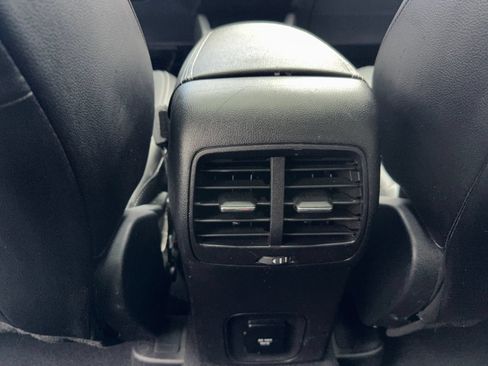 Used 2020 Ford Escape Titanium AWD/4WD image 39