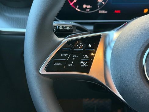 New 2026 Mercedes-Benz GLC 300 4MATIC image 17