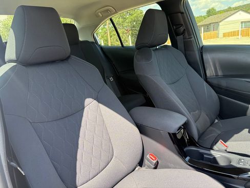 Used 2022 Toyota Corolla LE FWD image 13