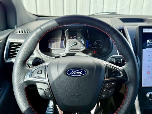 Certified 2024 Ford Edge ST-Line image 23