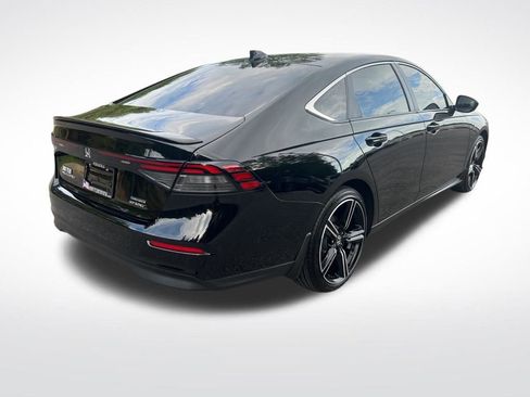 Used 2025 Honda Accord Sport image 5
