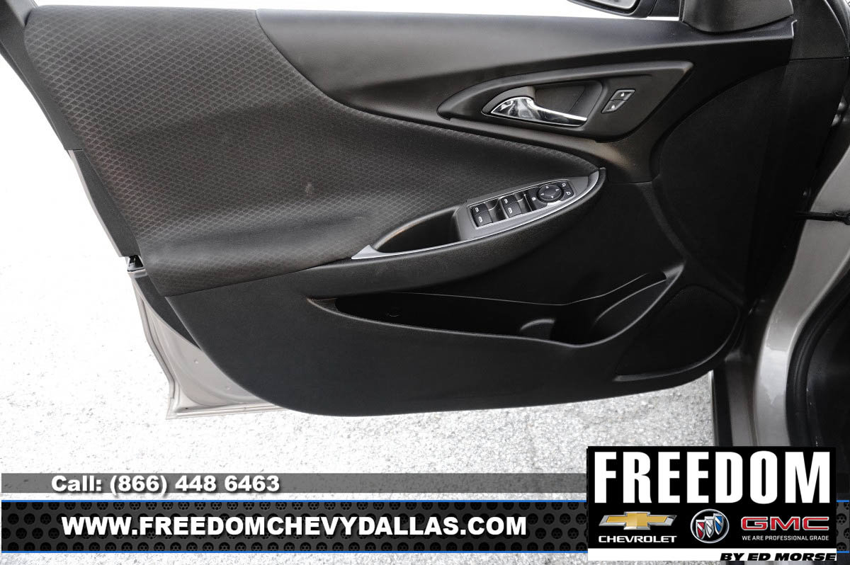 Used 2025 Chevrolet Malibu LT FWD image 32
