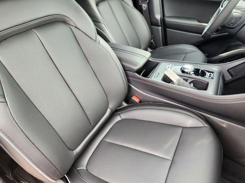 New 2025 Jeep Wagoneer S Limited AWD/4WD image 9