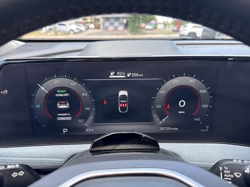 Certified 2024 Nissan Ariya AWD image 3