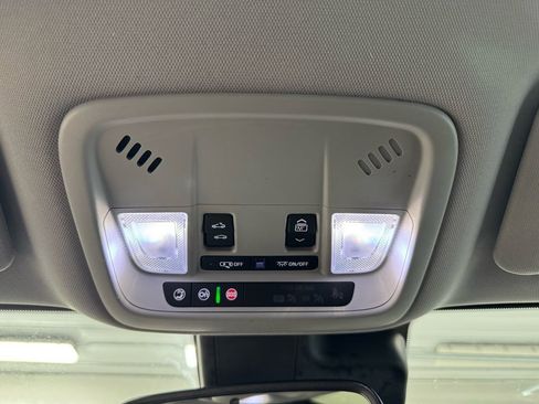 Used 2020 Chevrolet Malibu LT w/ Leather Package FWD image 16