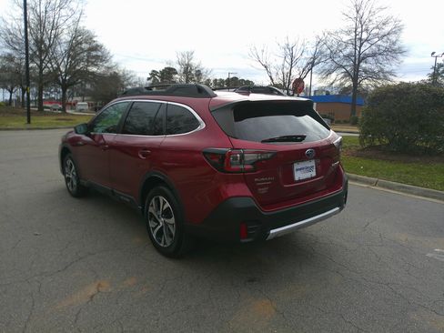 Used 2022 Subaru Outback Limited image 9