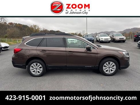 Used 2019 Subaru Outback 2.5i Premium image 1