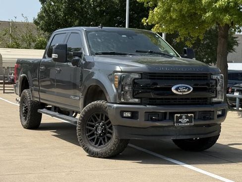 Used 2019 Ford F250 Lariat w/ Lariat Ultimate Package AWD/4WD image 2