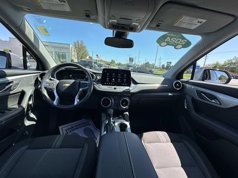 Certified 2024 Chevrolet Blazer LT w/ Convenience Package FWD image 21