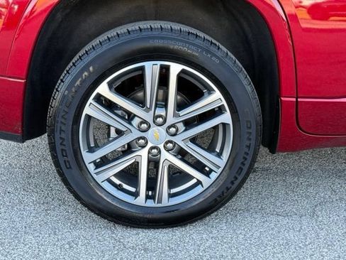 Certified 2023 Chevrolet Traverse High Country FWD image 12