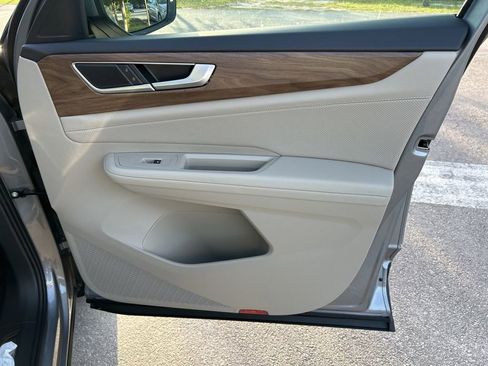 New 2026 Volkswagen Atlas SE image 37