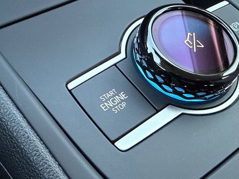 New 2026 Volkswagen Tiguan S image 40